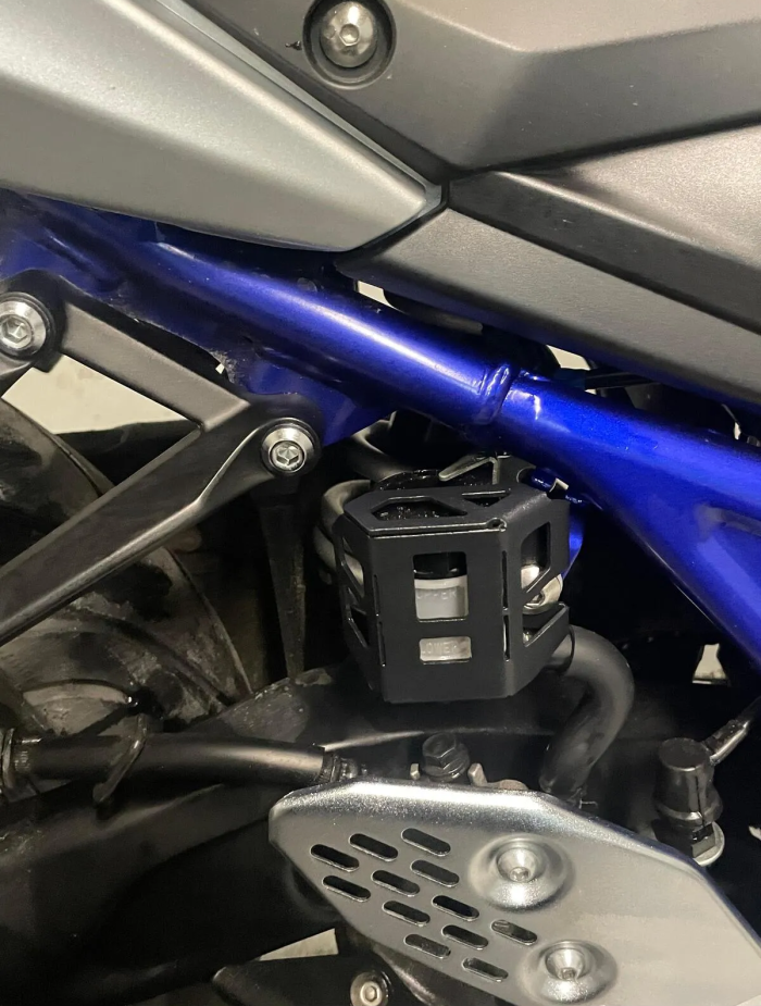YAMAHA MT-25 HİDROLIK MUHAFAZA KAPAĞI - Görsel 1